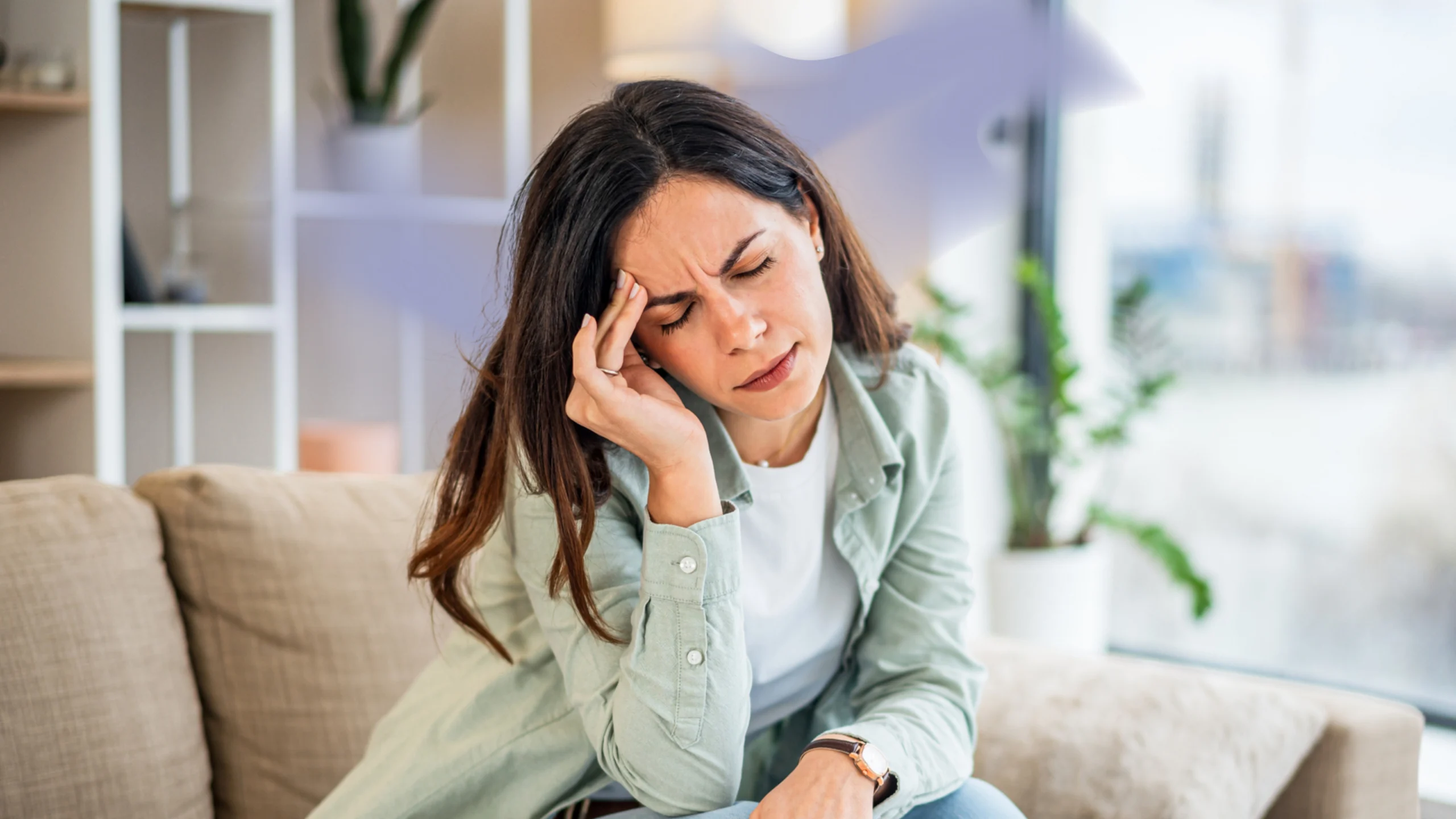 Migraine With Aura: Why You May See Zigzag Lines Before a Headache